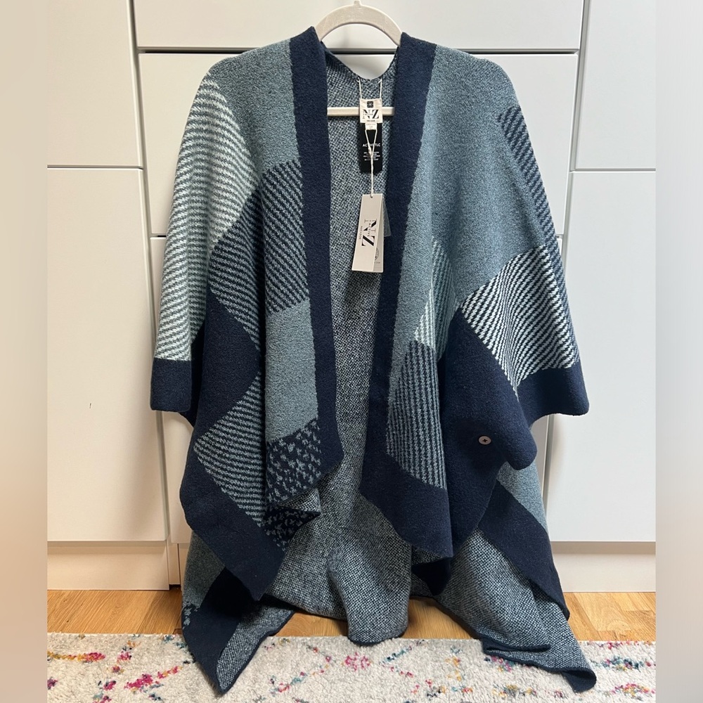 Reversible Poncho 3/4 Sleeve